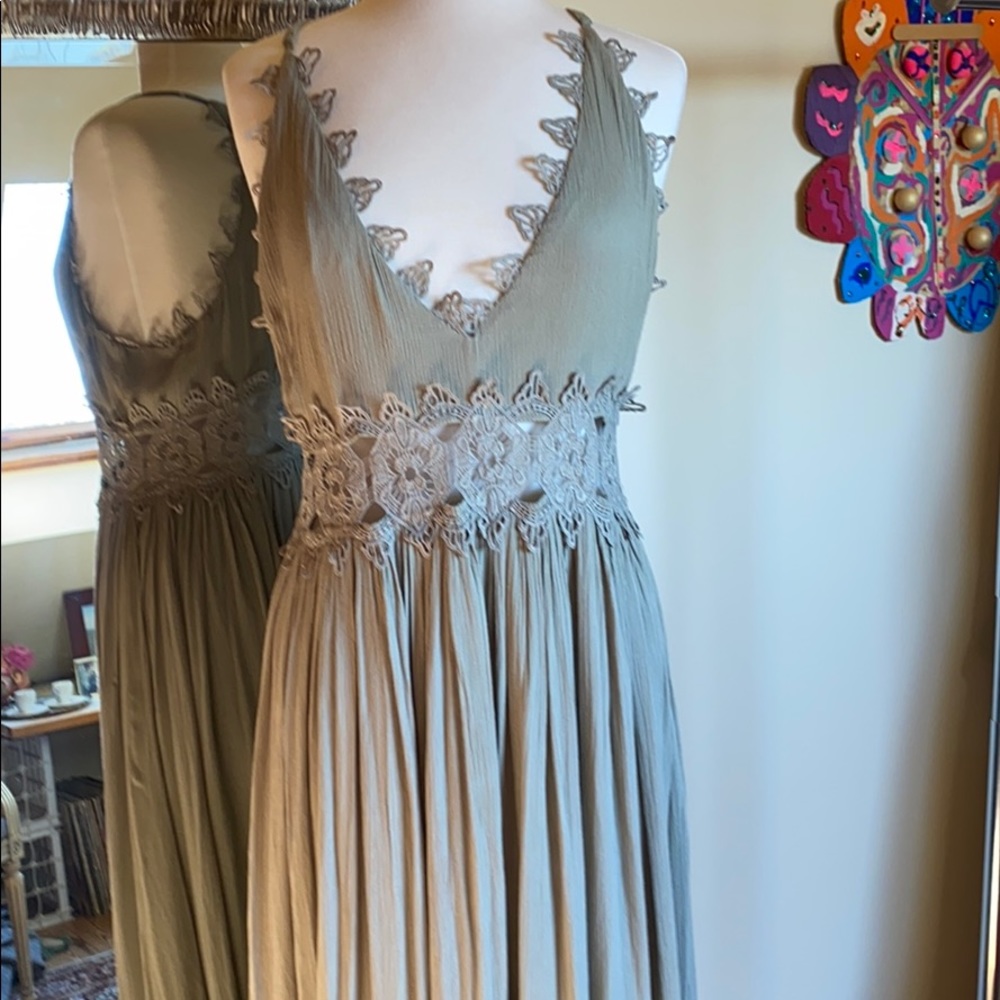 Lulu’s maxi dress